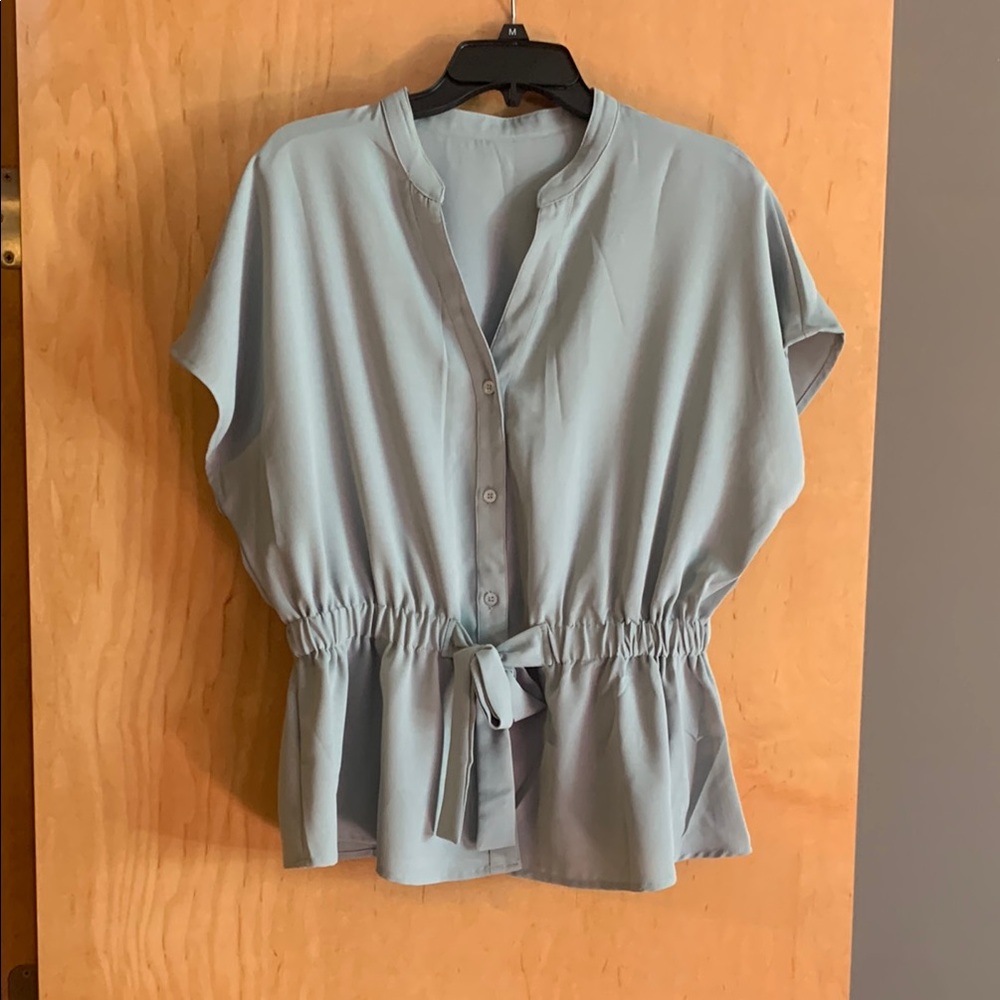 Women's cinch waist blouse